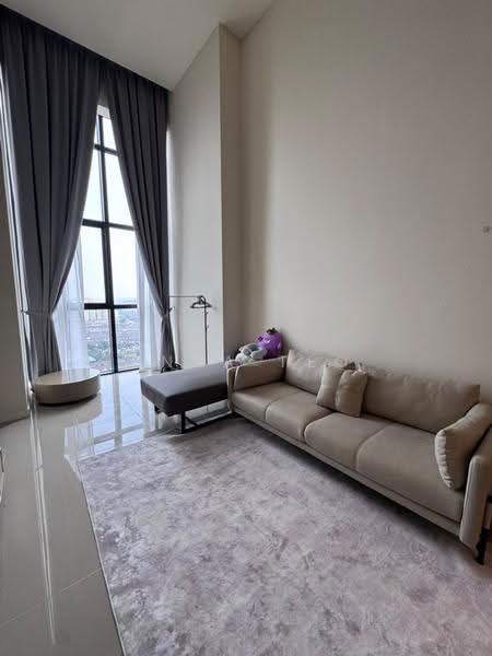 Service Residence for Rent at 8th & Stellar - Anna Teo - Living Room - PropertyGuru.com.my