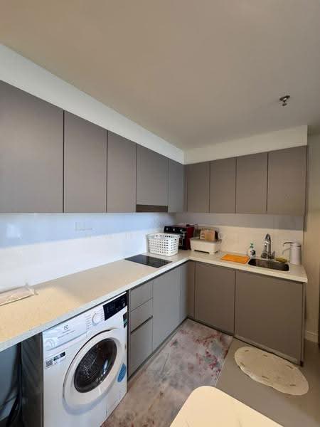 Service Residence for Rent at 8th & Stellar - Anna Teo - Kitchen - PropertyGuru.com.my
