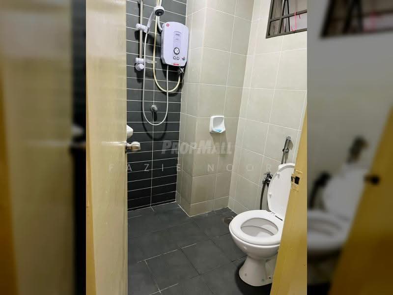 Apartment for Sale at Pangsapuri Damai - Fazie Noor - Bathroom - PropertyGuru.com.my