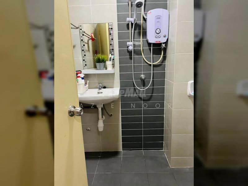 Apartment for Sale at Pangsapuri Damai - Fazie Noor - Bathroom - PropertyGuru.com.my