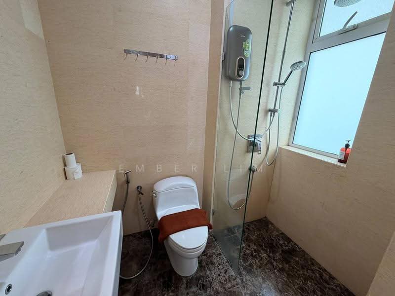 Service Residence for Sale at TriTower Residence @ Johor Bahru Sentral - Ember Lim - Bathroom - PropertyGuru.com.my