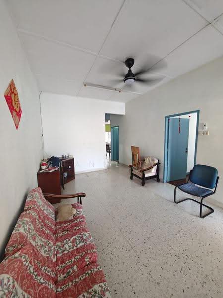 Rumah Teres 1-Tingkat untuk Dijual di Kluang (Johor) - Shanel Tee - Living Room - PropertyGuru.com.my