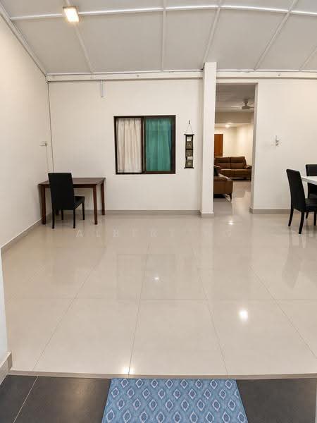 1-storey Terraced House for Sale in Kelana Jaya (Petaling Jaya) - Albert Ho - Living Room - PropertyGuru.com.my