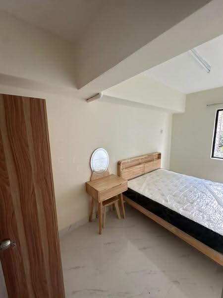 Pangsapuri untuk Disewa di Chin Woo Court - Clarence Chong - Bedroom - PropertyGuru.com.my