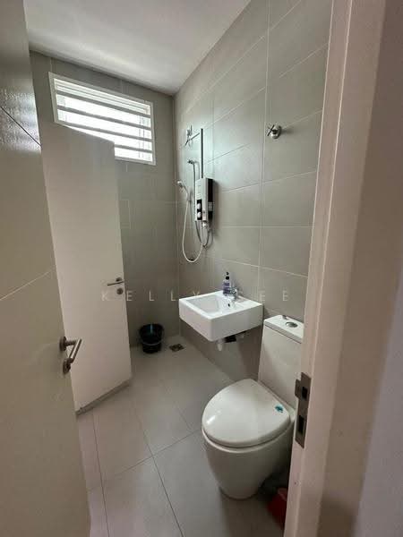 2-storey Terraced House for Rent in Bandar Sri Sendayan (Negeri Sembilan) - Kelly See - Bathroom - PropertyGuru.com.my