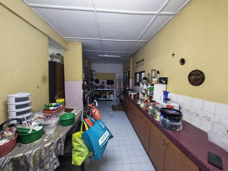 Bungalow House for Sale in Kampung Cheras Baru (Ampang) - Azli Ibrahim - Kitchen - PropertyGuru.com.my