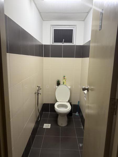 Kedai / Pejabat untuk Disewa di Taman Mount Austin (Tebrau) - Chloe Ying - Bathroom - PropertyGuru.com.my