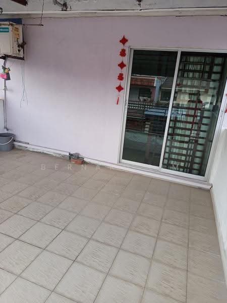 2-storey Terraced House for Sale in Plentong (Johor) - Bernard Lim - Balcony - PropertyGuru.com.my
