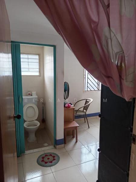 2-storey Terraced House for Sale in Plentong (Johor) - Bernard Lim - Bathroom - PropertyGuru.com.my