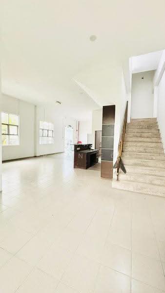 Factory for Rent in Kampung Seelong Jaya (Senai) - Ryan Eo - Lobby - PropertyGuru.com.my