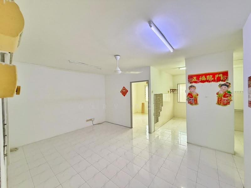 Apartment for Sale at Sri Ivori Apartment - Gary Goh - Living Room - PropertyGuru.com.my