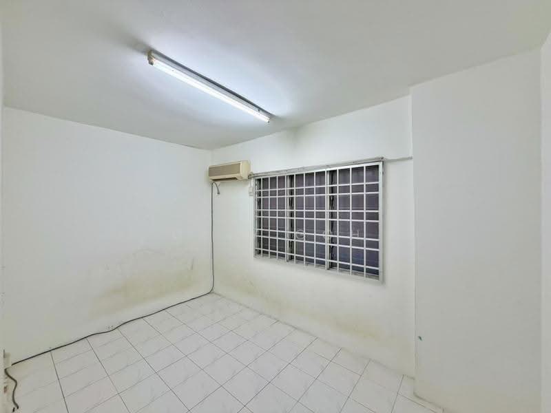 Apartment for Sale at Sri Ivori Apartment - Gary Goh - Interior - PropertyGuru.com.my