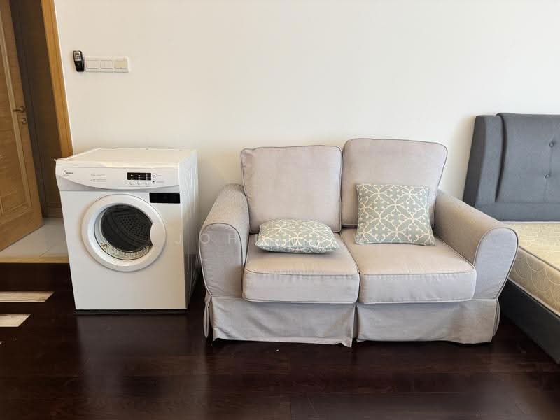Kediaman Servis untuk Disewa di R&F Princess Cove Phase 1 - John Low - Living Room - PropertyGuru.com.my
