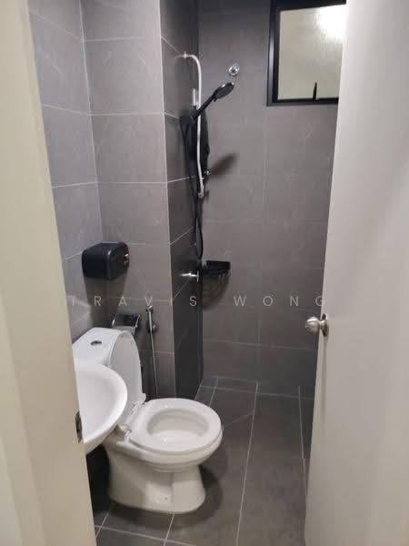 Service Residence for Rent at Majestic Maxim - Travis Wong - Bathroom - PropertyGuru.com.my