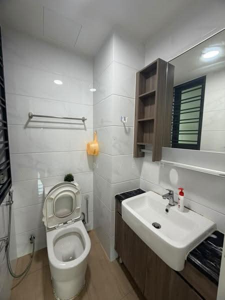 Service Residence for Sale at Country Garden Central Park - Sean Yeoh - Bathroom - PropertyGuru.com.my