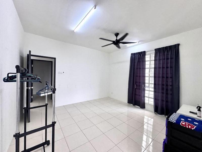 Apartment for Sale at Puncak Hijauan - Azli Ibrahim - Bedroom - PropertyGuru.com.my