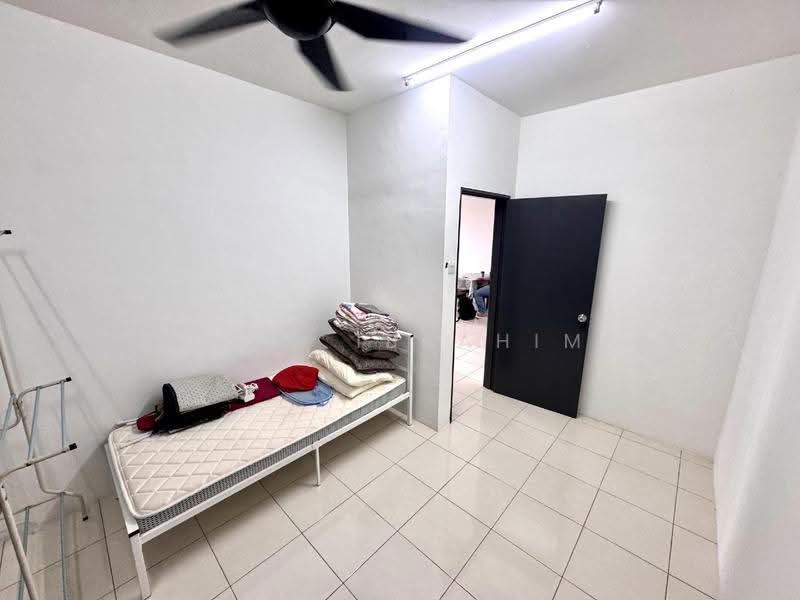 Apartment for Sale at Puncak Hijauan - Azli Ibrahim - Bedroom - PropertyGuru.com.my