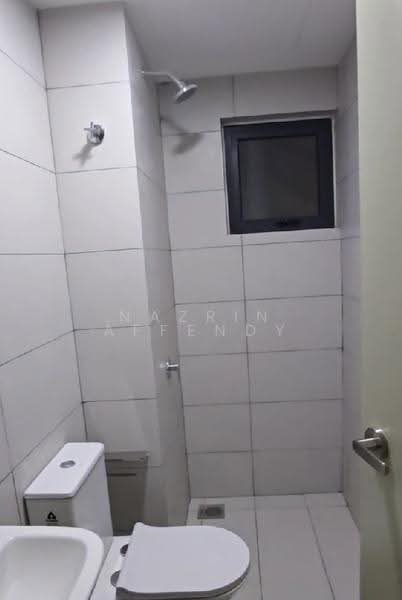 Kediaman Servis untuk Dijual di Seiring Residensi - Nazrin Affendy - Bathroom - PropertyGuru.com.my