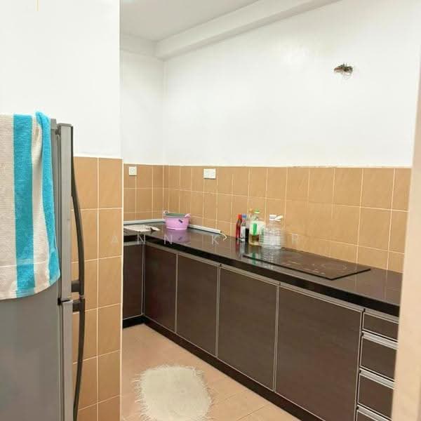 Kondominium untuk Disewa di Cassia Resort Condominium - Ann Khor - Kitchen - PropertyGuru.com.my