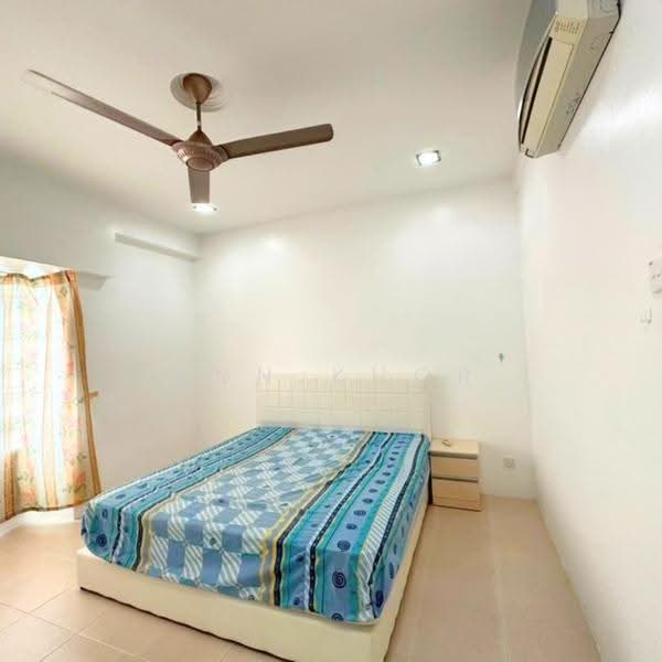 Kondominium untuk Disewa di Cassia Resort Condominium - Ann Khor - Bedroom - PropertyGuru.com.my