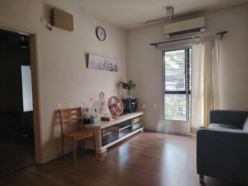 Rumah Teres untuk Dijual di Sutera Damansara (Damansara Damai) - Brian JiaKok - Living Room - PropertyGuru.com.my