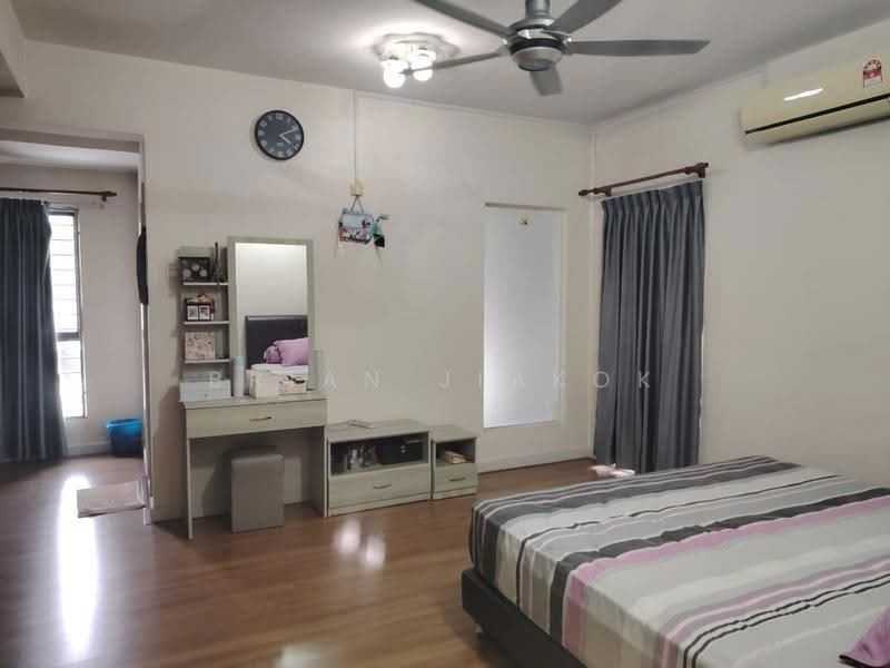 Rumah Teres untuk Dijual di Sutera Damansara (Damansara Damai) - Brian JiaKok - Bedroom - PropertyGuru.com.my