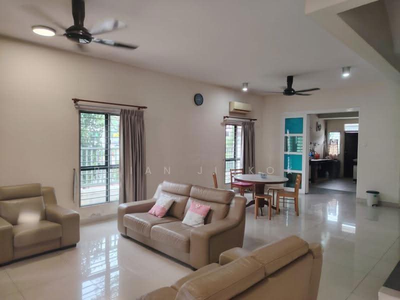 Rumah Teres untuk Dijual di Sutera Damansara (Damansara Damai) - Brian JiaKok - Living Room - PropertyGuru.com.my
