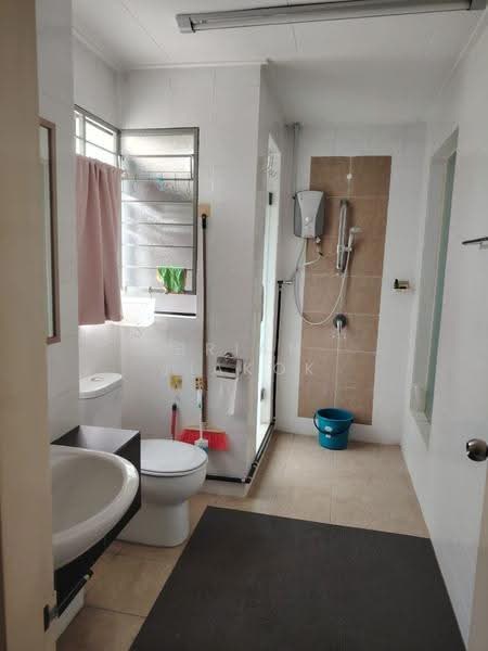 Rumah Teres untuk Dijual di Sutera Damansara (Damansara Damai) - Brian JiaKok - Bathroom - PropertyGuru.com.my