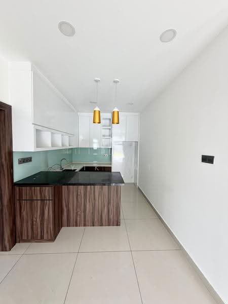 Semi-Detached House for Sale in Taman Nusa Idaman (Iskandar Puteri (Nusajaya)) - Yik Tat - Kitchen - PropertyGuru.com.my