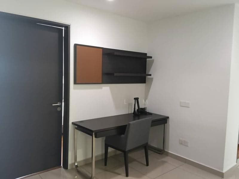 Pangsapuri untuk Dijual di Molek Pine 3 - Vic Lim - Study - PropertyGuru.com.my