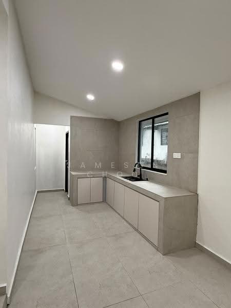 1-storey Terraced House for Sale in Taman Mutiara Rini (Skudai) - Jameson Choo - Kitchen - PropertyGuru.com.my