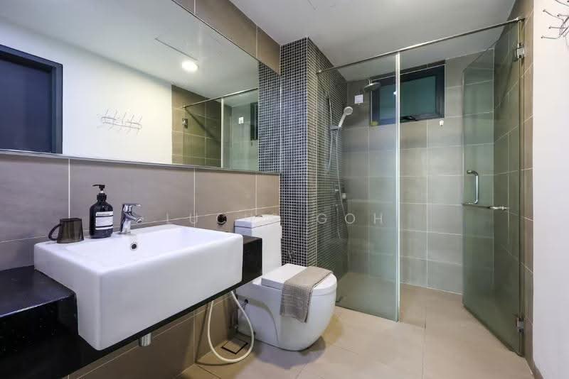 Pangsapuri untuk Dijual di South Bayu Residence (Bayu 2) - Lucus Goh - Bathroom - PropertyGuru.com.my
