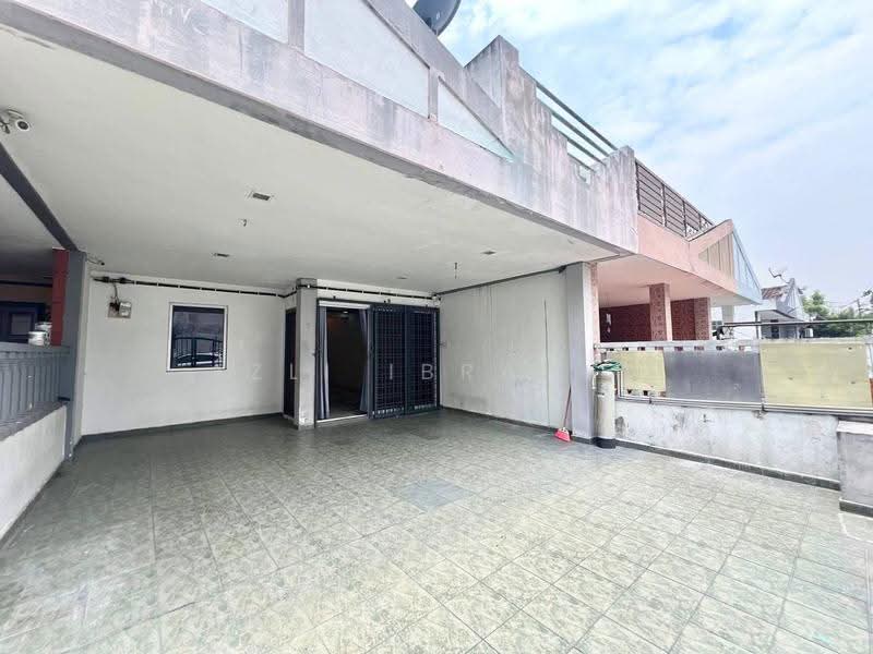 2-storey Terraced House for Sale in Bandar Teknologi Kajang (Kajang) - Azli Ibrahim - Exterior - PropertyGuru.com.my