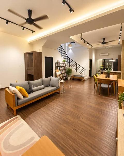 2-storey Terraced House for Sale in Ulu Tiram (Johor) - May Khoo - Living Room - PropertyGuru.com.my