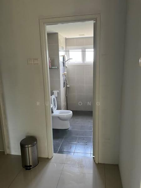 Kondominium untuk Dijual di The Peak Residences - Ruth Ong - Bathroom - PropertyGuru.com.my
