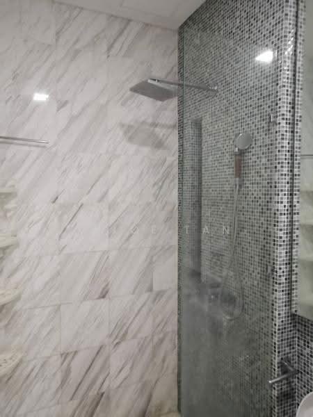 Kediaman Servis untuk Disewa di The Elements - Chloe Tan - Bathroom - PropertyGuru.com.my
