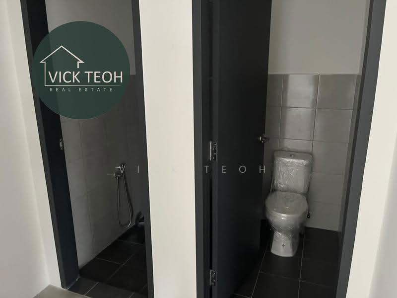 Factory for Rent in Bukit Minyak (Penang) - Vick Teoh - Bathroom - PropertyGuru.com.my