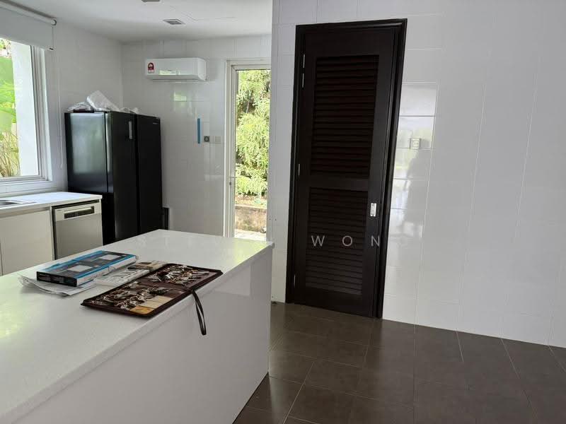 Bungalow House for Rent in Mutiara Seputeh (Seputeh) - Steven Wong - Kitchen - PropertyGuru.com.my