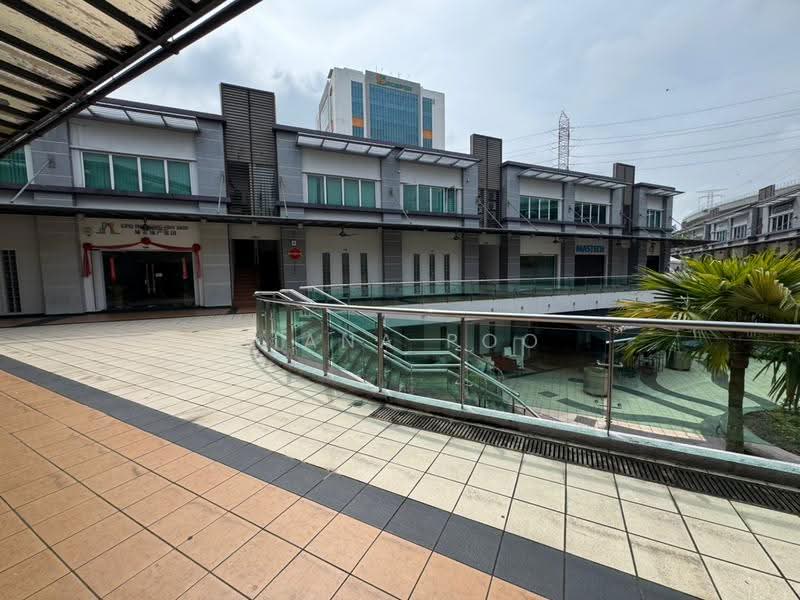 Shop for Rent in Kelana Jaya (Petaling Jaya) - Diana Poo - PropertyGuru.com.my