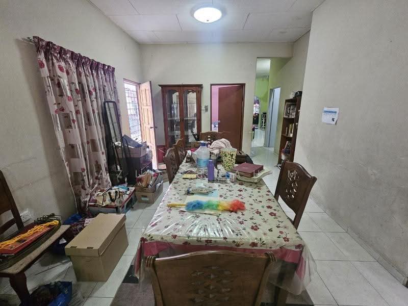 Bungalow House for Sale in Kampung Melayu Ampang (Ampang) - Azli Ibrahim - Dining Room - PropertyGuru.com.my