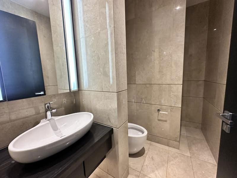 Service Residence for Sale at The Ritz-Carlton Residences - Priscillia Ku - Bathroom - PropertyGuru.com.my