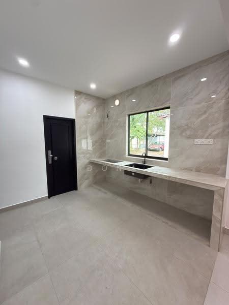 1-storey Terraced House for Sale in Taman Universiti (Skudai) - Dona - Kitchen - PropertyGuru.com.my