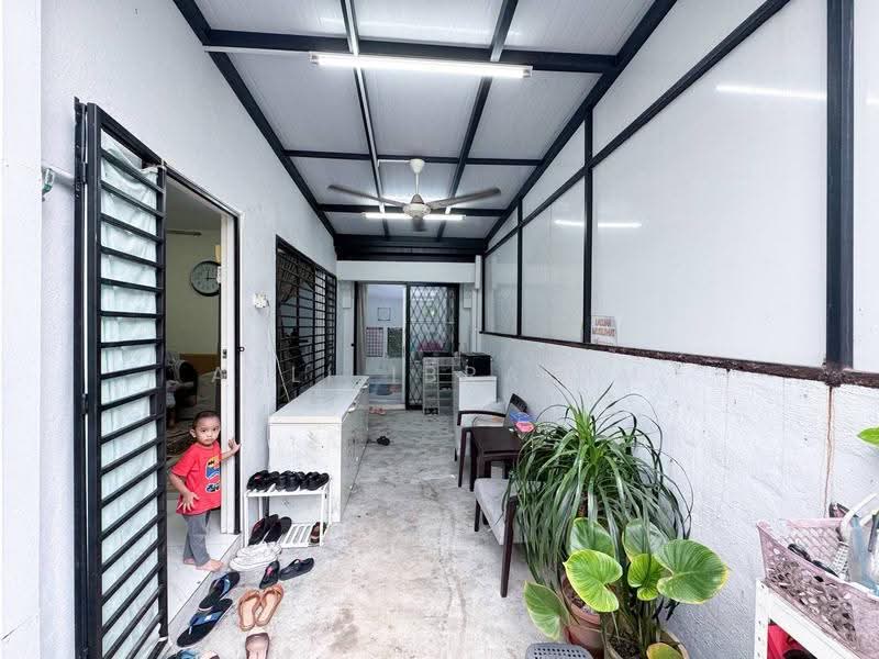2-storey Terraced House for Sale in Putra Heights (Subang Jaya) - Azli Ibrahim - Entrance - PropertyGuru.com.my