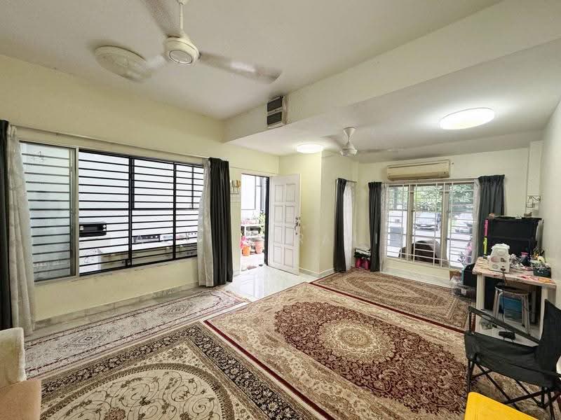 2-storey Terraced House for Sale in Putra Heights (Subang Jaya) - Azli Ibrahim - Living Room - PropertyGuru.com.my