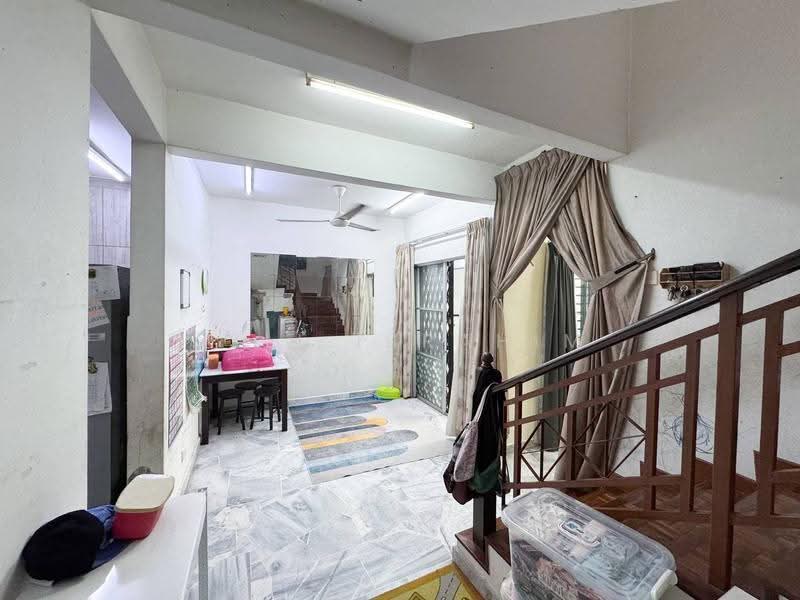 2-storey Terraced House for Sale in Putra Heights (Subang Jaya) - Azli Ibrahim - Interior - PropertyGuru.com.my
