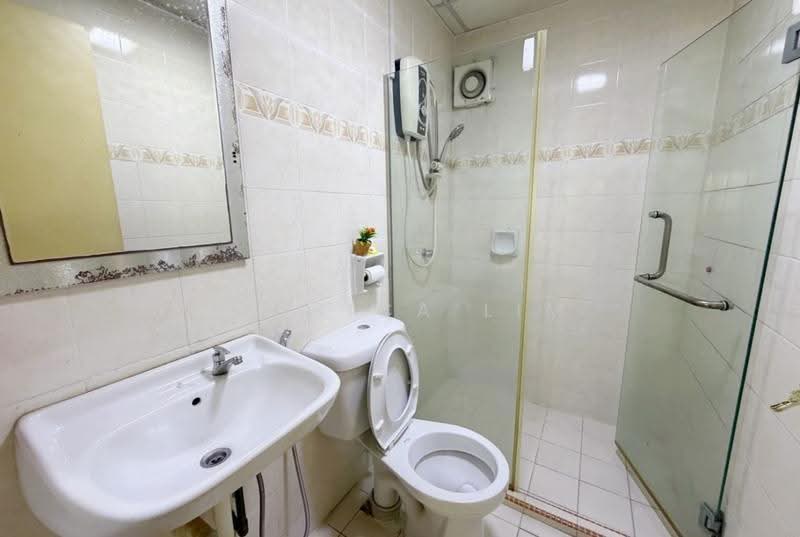 Condominium for Rent at Sri Putramas - Jessica Lim - Bathroom - PropertyGuru.com.my