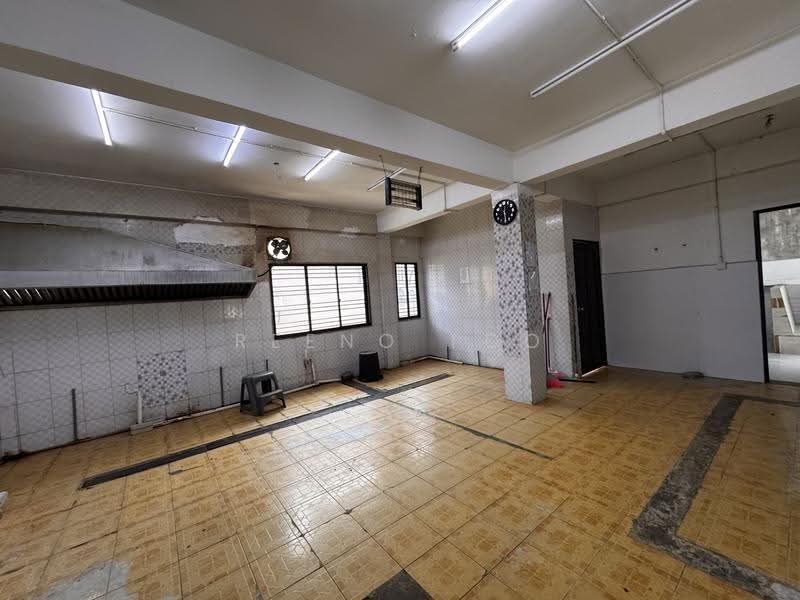 Shop for Rent in Damansara Damai (Damansara Damai) - Reeno Too - Kitchen - PropertyGuru.com.my
