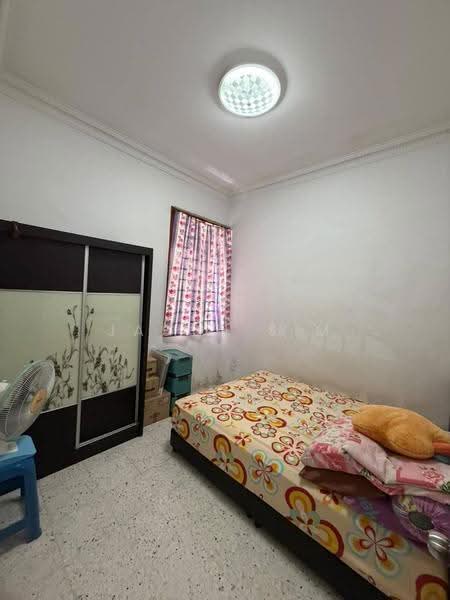 1-storey Terraced House for Sale in Taman Desa Cemerlang (Ulu Tiram) - Jason Sim - Bedroom - PropertyGuru.com.my