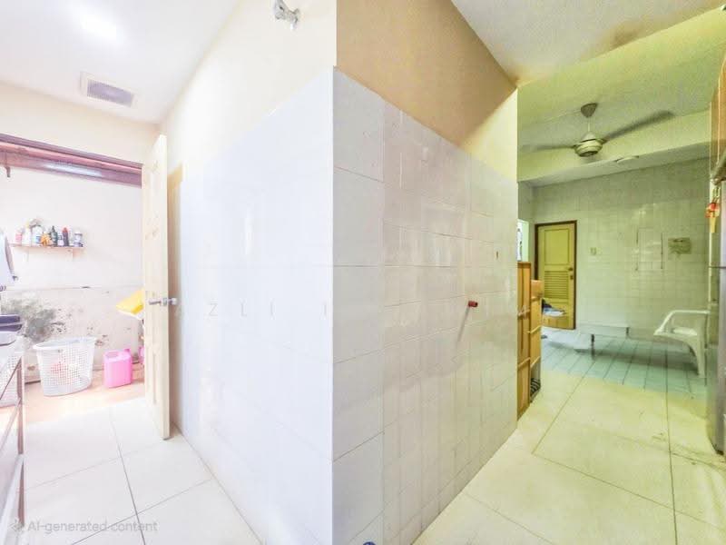 2-storey Terraced House for Sale in Seksyen 8 (Shah Alam) - Azli Ibrahim - Corridor - PropertyGuru.com.my