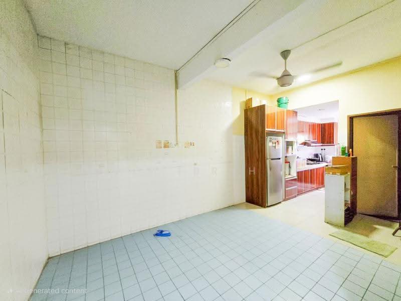 2-storey Terraced House for Sale in Seksyen 8 (Shah Alam) - Azli Ibrahim - Kitchen - PropertyGuru.com.my